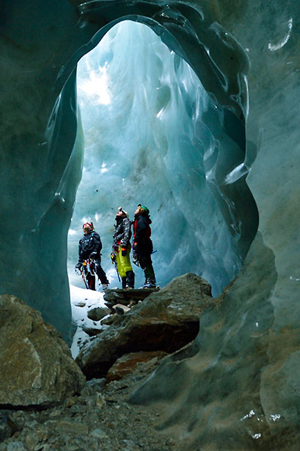 En images : une caverne de glace merveilleuse