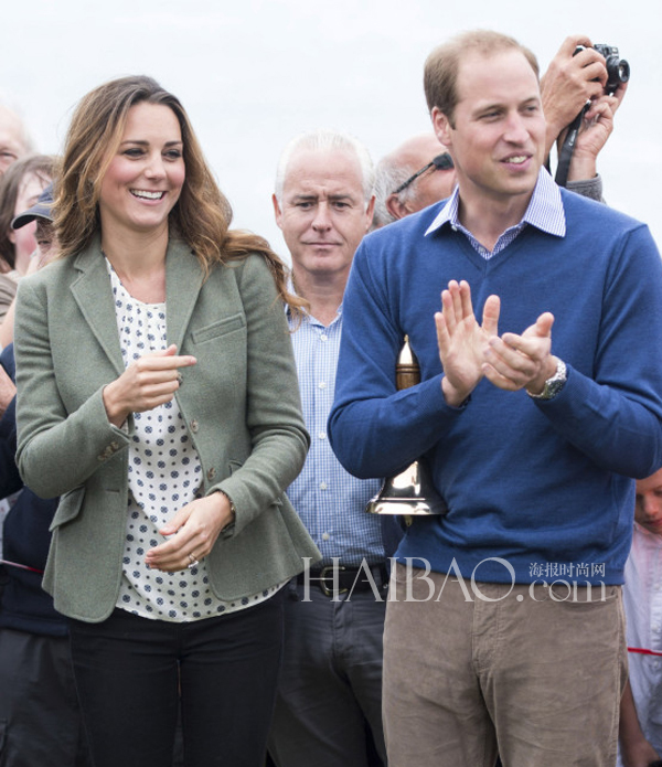 Première sortie officielle de Kate Middleton après la naissance du prince George