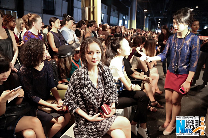 Défilé de stars chinoises à la Fashion Week de New York