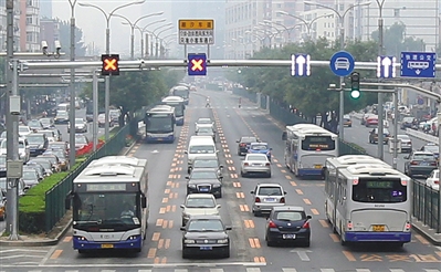 Des voies de circulations réversibles pour vaincre les embouteillages à Beijing