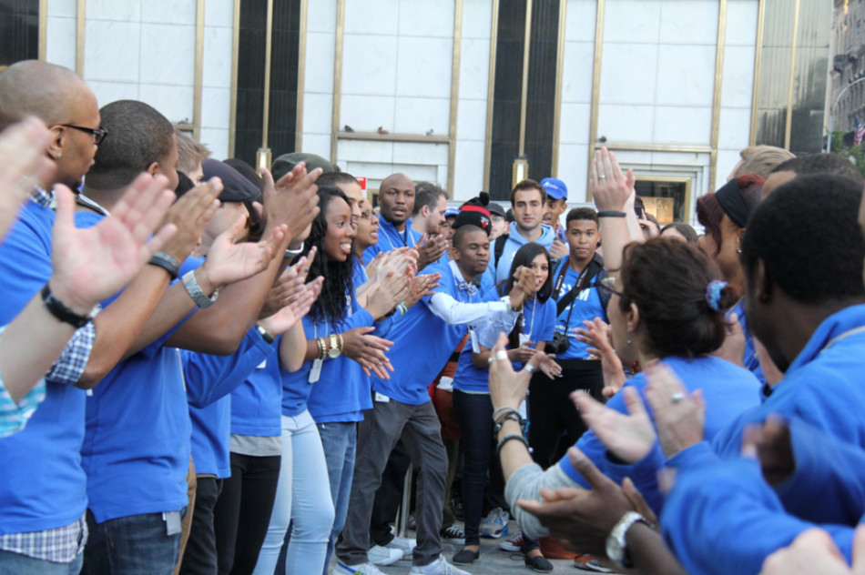 New York : tous à l'Apple Store pour la sortie de l'iPhone 5s