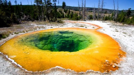 Des cratères extraordinaires à travers le monde