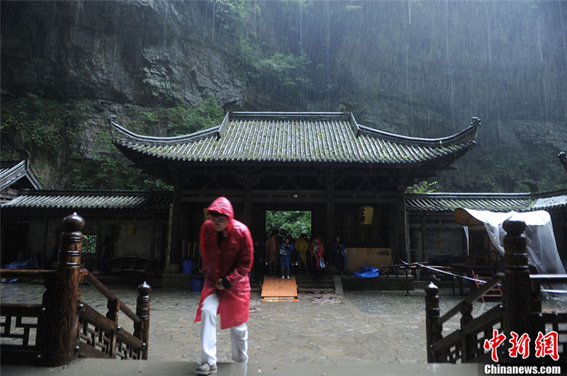 Wulong : sur les traces du tournage de Transformers 4