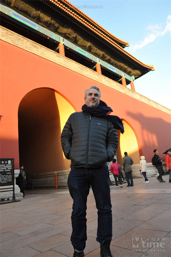 Alfonso Cuarón, le réalisateur de Gravity en ce moment à Beijing