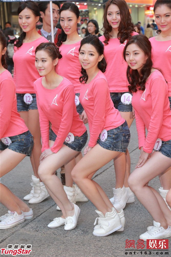 Miss Asie 2013 : les candidates à Mong Kok