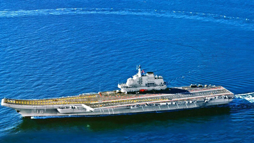Marine : test de la capacité de combat du Liaoning   