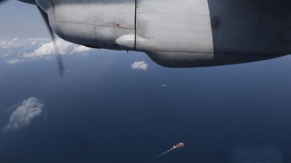 Boeing disparu : les photos aériennes de la zone de recherche