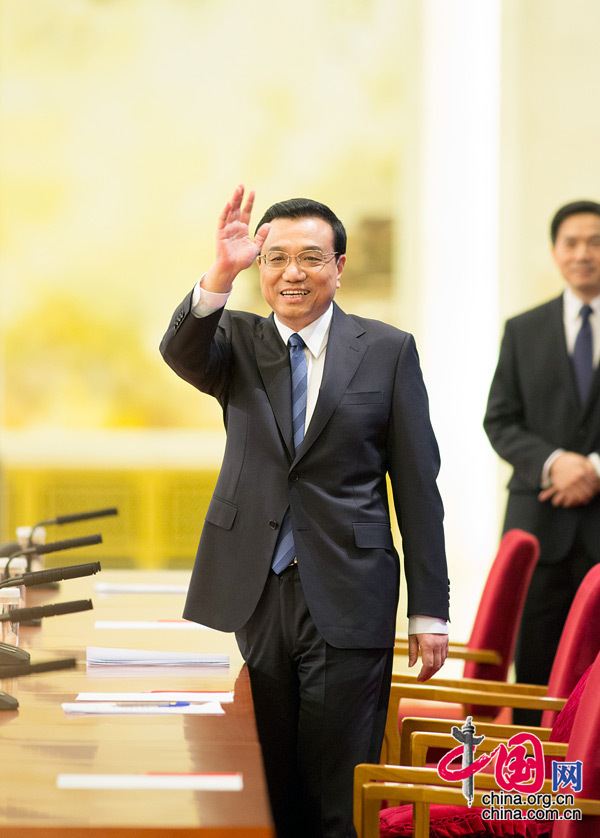 En direct : Li Keqiang rencontre les journalistes chinois et étrangers