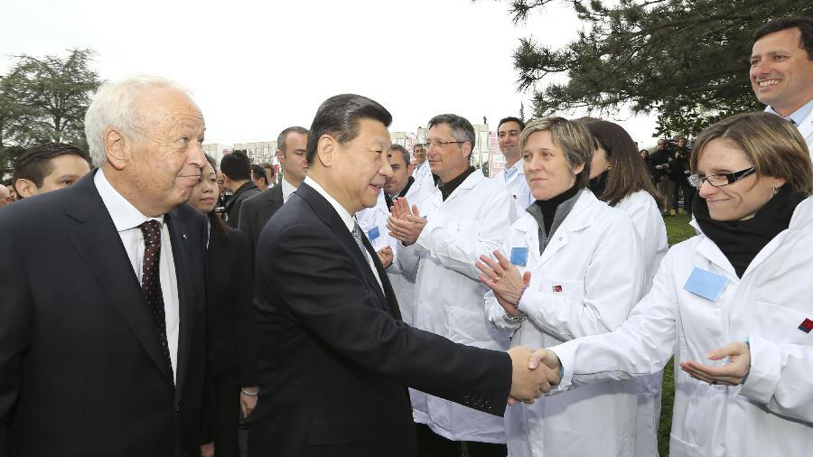 Le président chinois visite le centre de recherche BioMérieux à Lyon