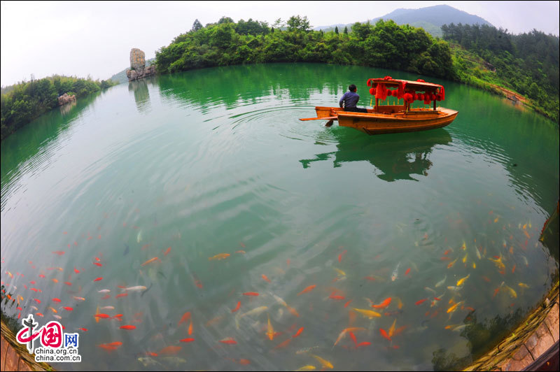 Géo Chine : la vallée de Furong et le Mont Huangshan au printemps