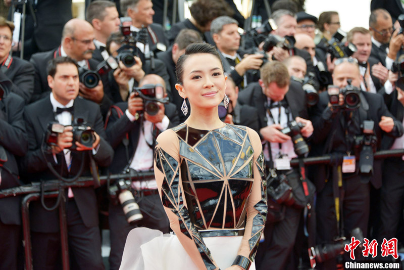 Festival de Cannes : Zhang Ziyi et Gong Li à la cérémonie d&apos;ouverture