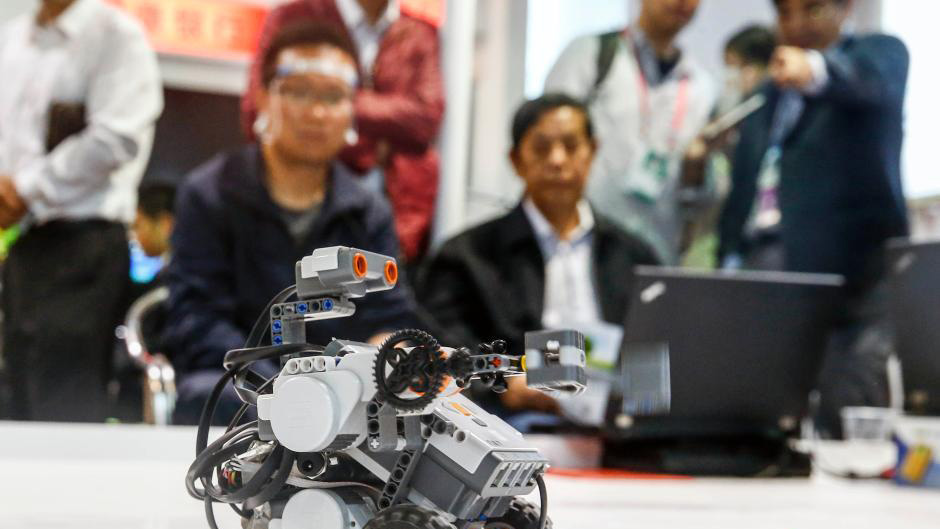 CHITEC 2014 : un robot commandé par la pensée