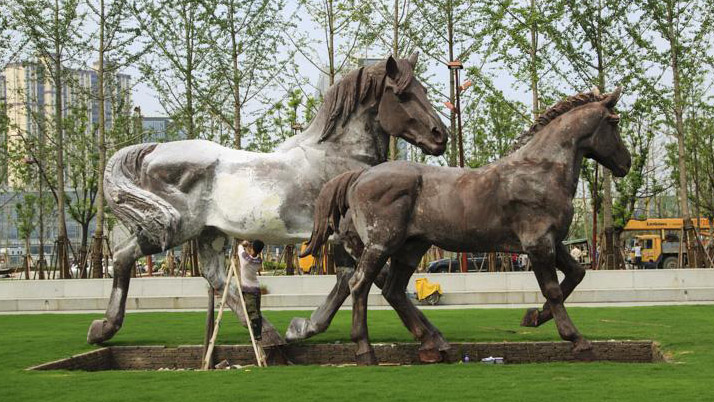 JOJ de Nanjing 2014 : les statues du centre olympique