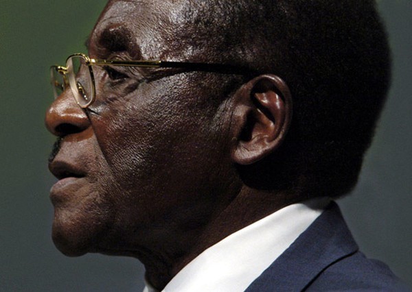 La visite de Robert Mugabe en Chine met en lumière la politique africaine de Beijing