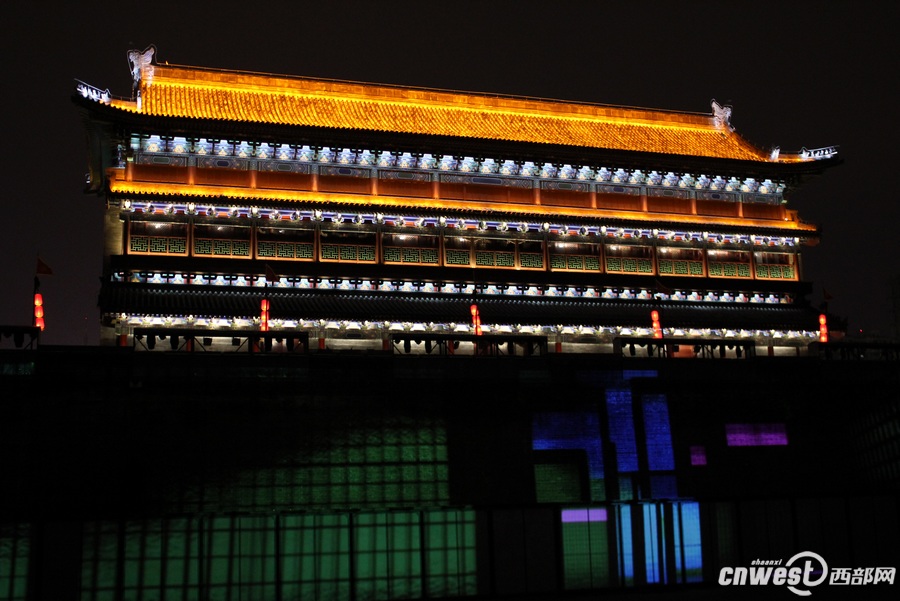 La ville de Xi'an illuminée par la Fête des Lumières à Lyon pour le 1er octobre
