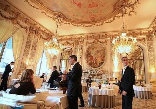 Gastronomie : le Guide Michelin dévoile le palmarès 2015 des nouveaux chefs français étoilés