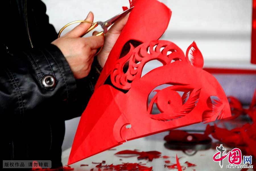 Patrimoine immatériel : l'art chinois du papier découpé