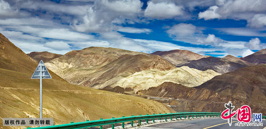 « La route vers le ciel » sur le plateau tibétain