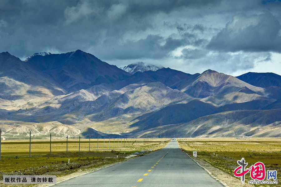 « La route vers le ciel » sur le plateau tibétain