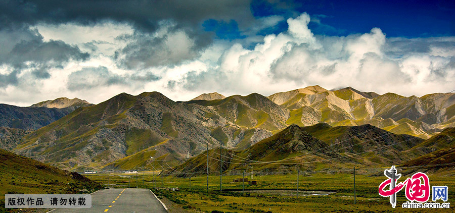 « La route vers le ciel » sur le plateau tibétain