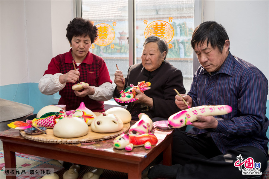 Patrimoine culturel : le pain coloré cuit à la vapeur de Wenxi