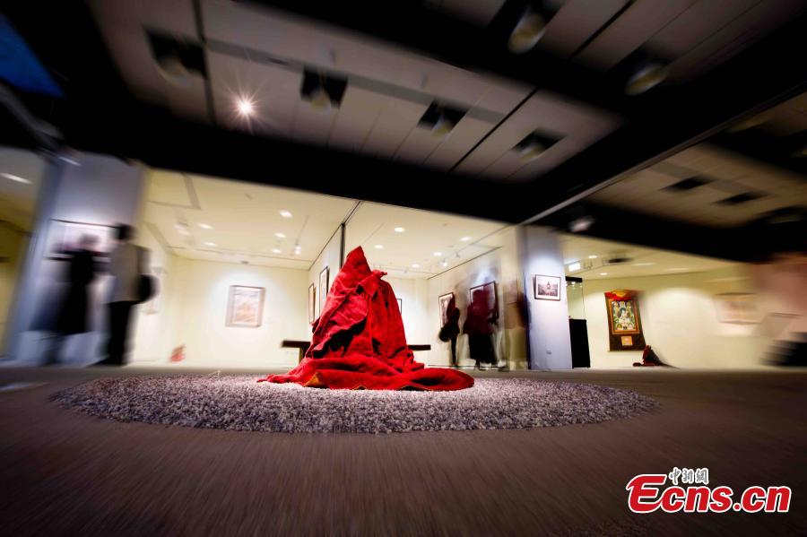 Une sculpture sur glace de Bouddha est le clou d'une exposition d'art tibétain à Taipei Une sculpture sur glace de Bouddha est le clou d'une exposition d'art tibétain à Taipei