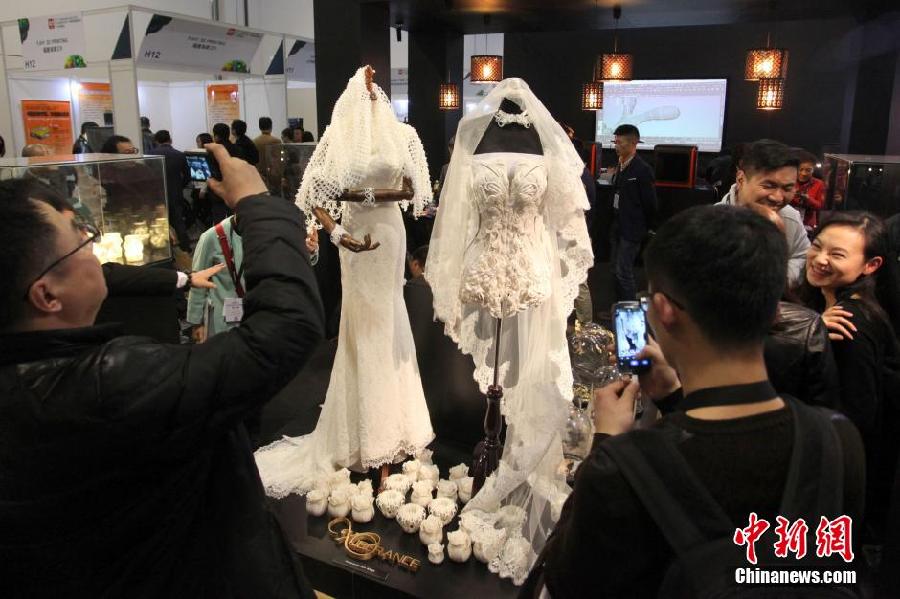 Shanghai : des robes de mariée imprimées en 3D