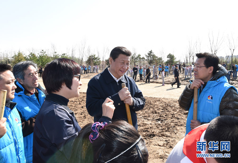 Xi Jinping appelle les citoyens à planter des arbres