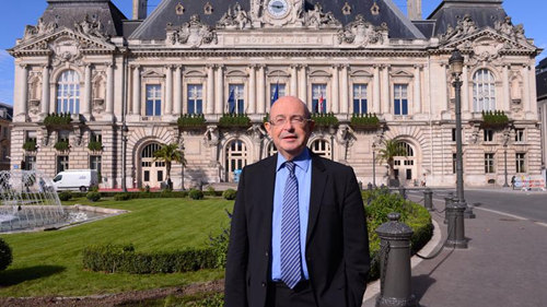 L'ex-maire de Tours se serait suicidé (presse)
