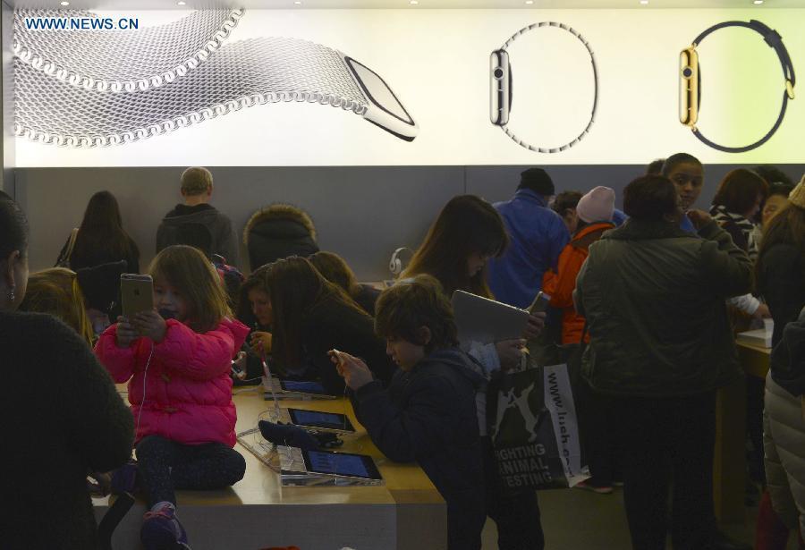 L’iWatch d’Apple disponible en précommande vendredi aux Etats-Unis