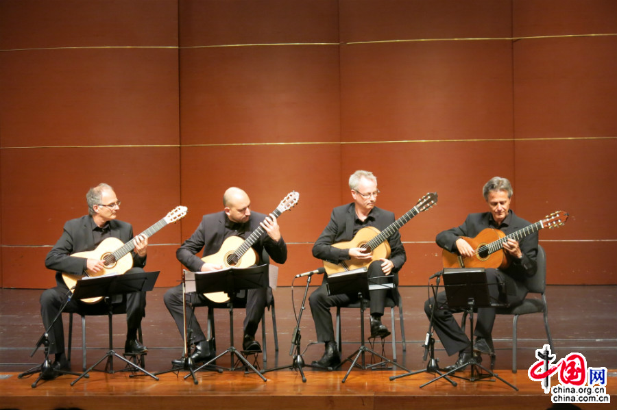 Le groupe suisse Eos Guitar Quartet en tournée dans toute la Chine