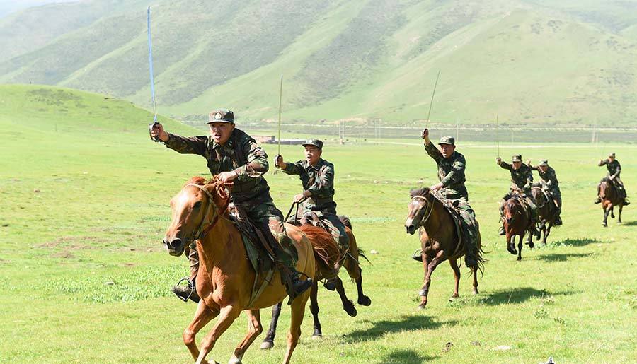 Avant-poste no9 : la vie de soldat à 4000 mètres d'altitude