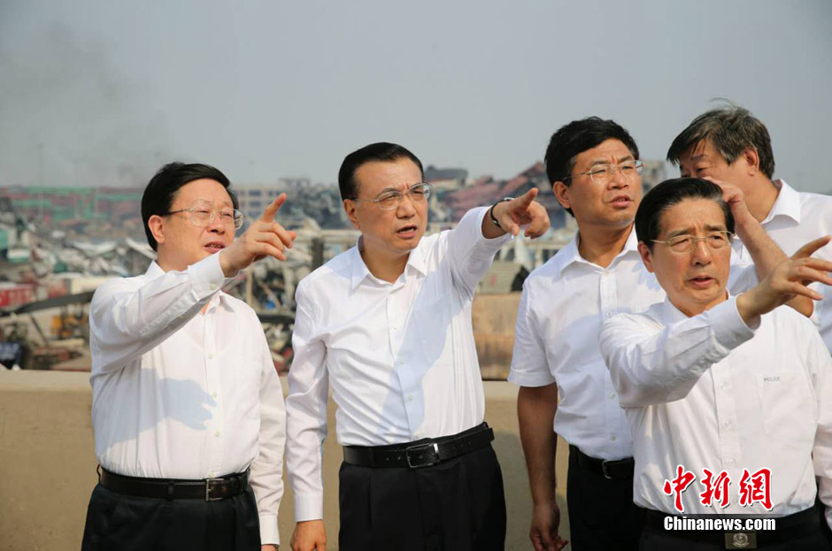 Tianjin : le Premier ministre Li Keqiang sur les lieux d'explosions