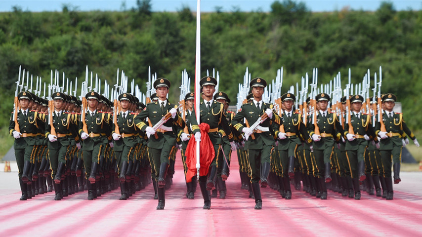 Entraînement pour la parade militaire de la Journée de la Victoire