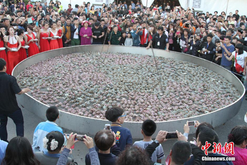 Festin géant de crabes cuits à la vapeur dans le nord de la Chine