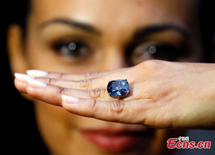 Un diamant bleu pourrait atteindre un montant record de 55 millions de dollars aux enchères