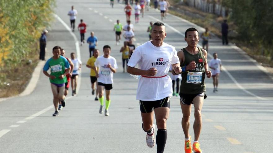 Le semi-marathon de Beijing commence son étape de Zhangjiakou