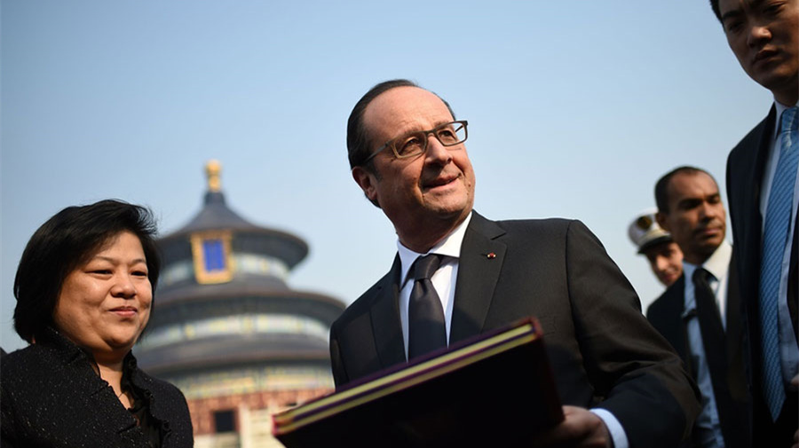 François Hollande visite le Temple du ciel
