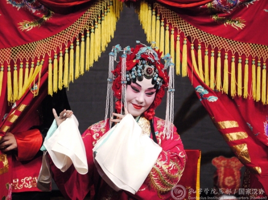 L&apos;opéra de Pékin monte sur scène au Futuroscope