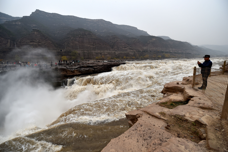 Chine : la cascade Hukou sur le fleuve Jaune