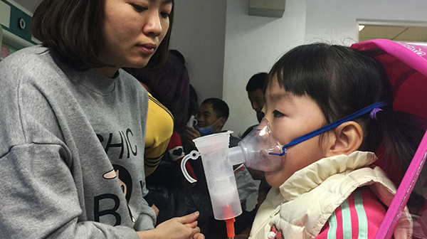Beijing : le smog disparaît grâce à l'alerte rouge, selon des experts