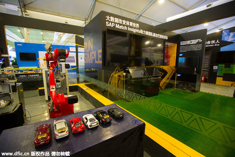 Les technologies de pointe en vedette à l'expo Lumière de l'Internet à Wuzhen