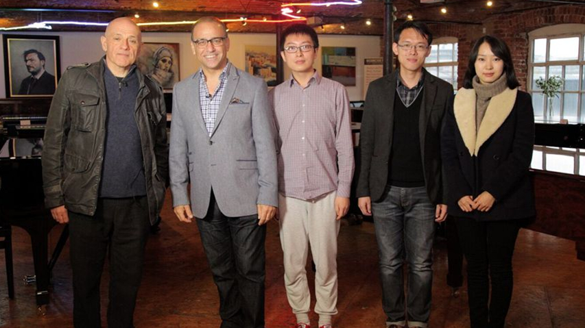 Liu Chang, l'entrepreneur chinois philanthrope et amoureux des pianos