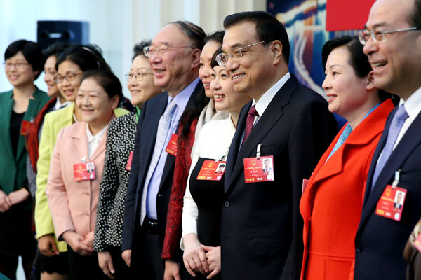 Li Keqiang met l'accent sur la croissance du centre et de l'ouest du pays