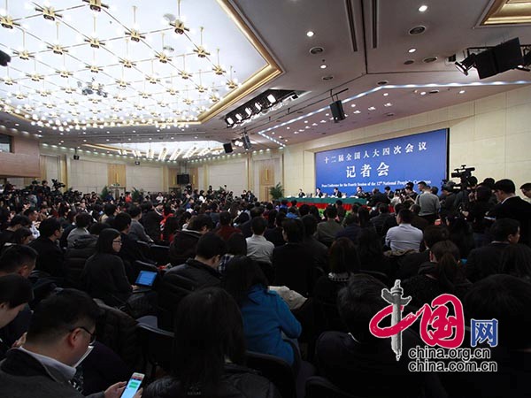 Conférence de presse conjointe des trois Commissions chinoises