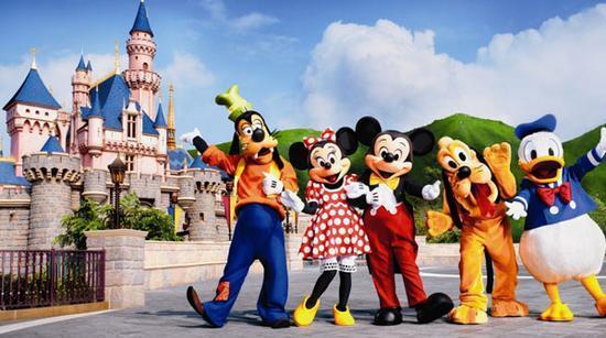 Rush pour l'ouverture de Disneyland Shanghai