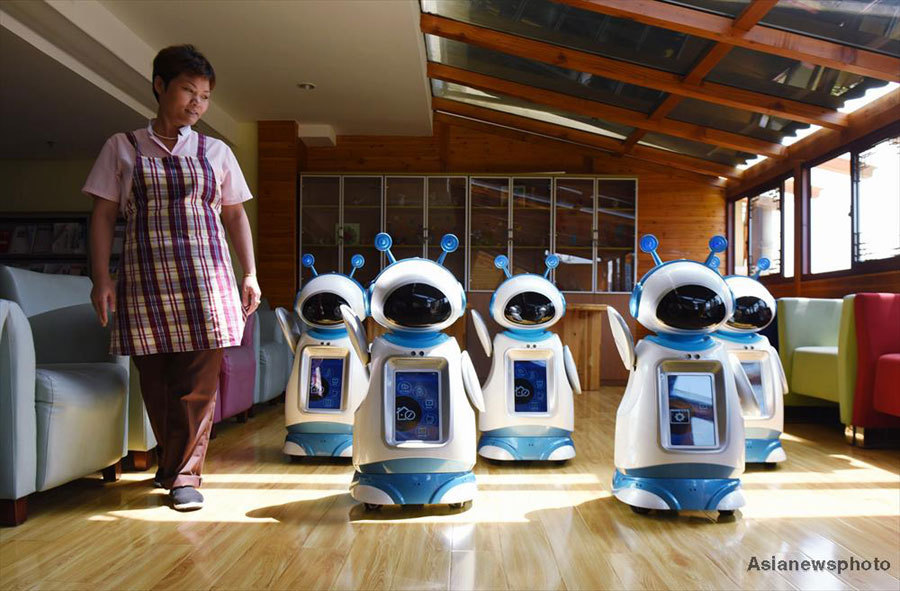 Hangzhou introduit un robot dans une maison de soins infirmiers
