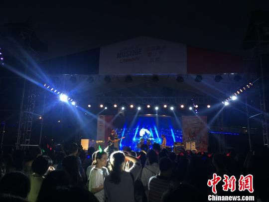 La fête de la Musique bat son plein en Chine