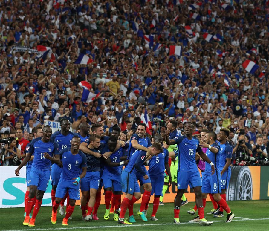 Euro 2016 : un doublé de Griezmann envoie la France en finale