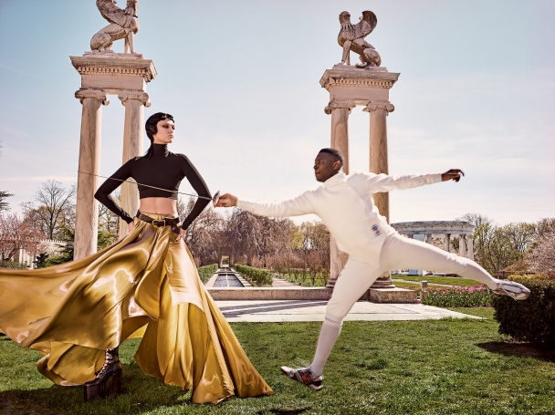 Athlètes et mannequins posent côte à côte pour le magazine Vogue